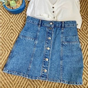 🐞Big button denim mini skirt a line with front pockets